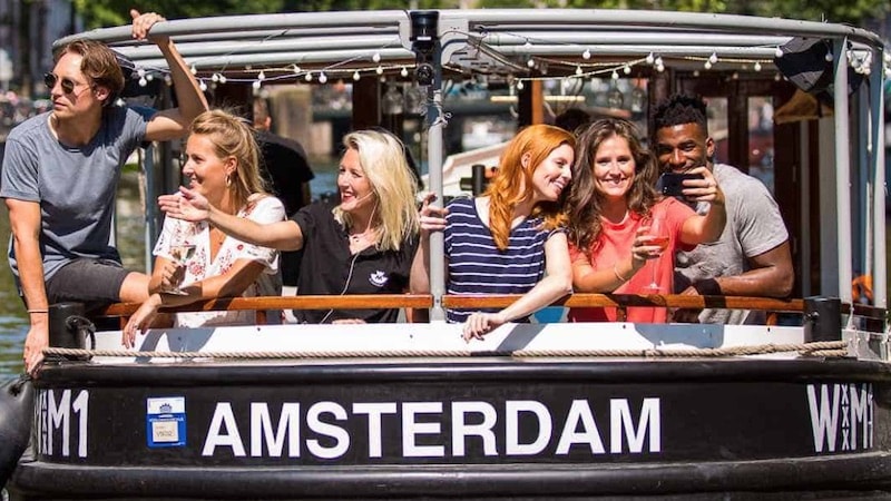 Boot huren grachten Amsterdam 