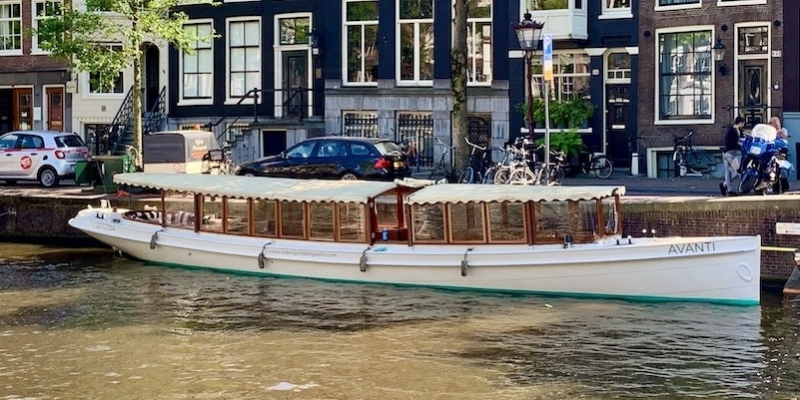 Amsterdam private bootstour mit das boot Avanti