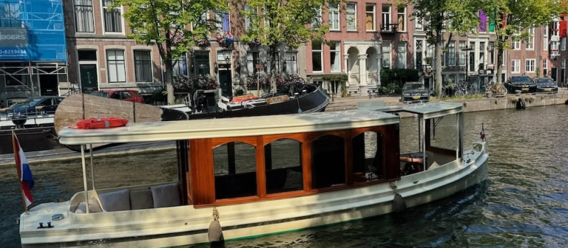 salonboot-hren-leaudine-huren-3